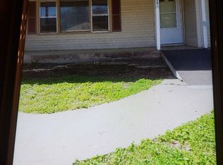 920 Cherokee Ave #B, Seneca, MO 64865