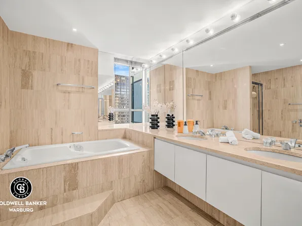 15 West 53rd Street image 11 of 16