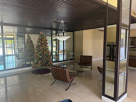 4th image of 3375 N Country Club Drive #1005