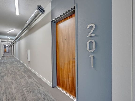 3rd image of 400 SW 7th St #201