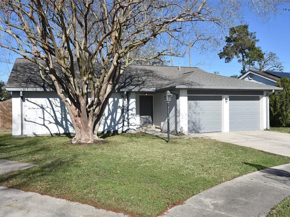 2711 Goldspring Ln, Spring, TX 77373