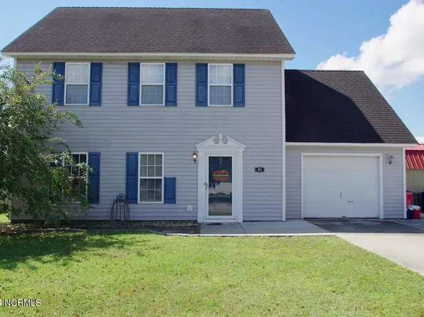 317 Foxhall Rd, Newport, NC 28570