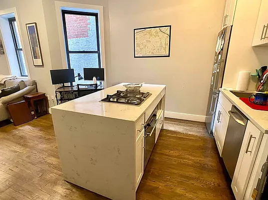 Rented by Tourma Realty LLC | media 2