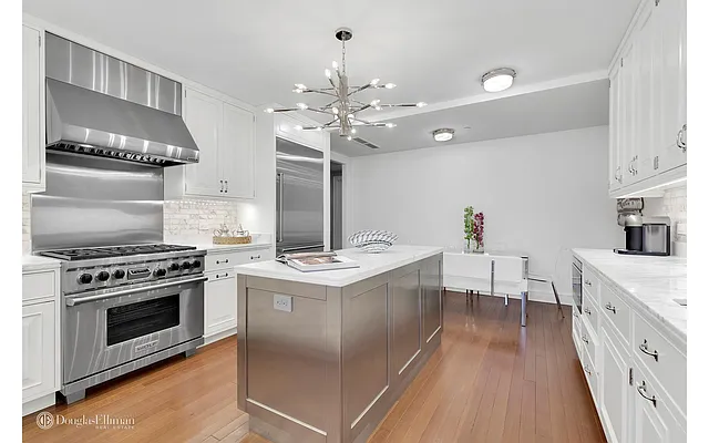 Sold by Douglas Elliman | media 28