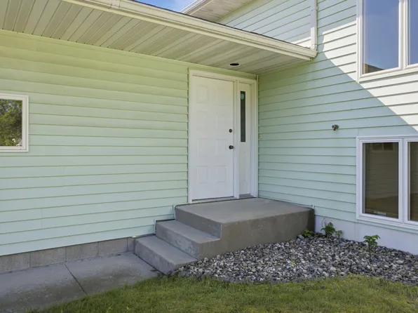28249 Meadow Dr, Detroit Lakes, MN 56501