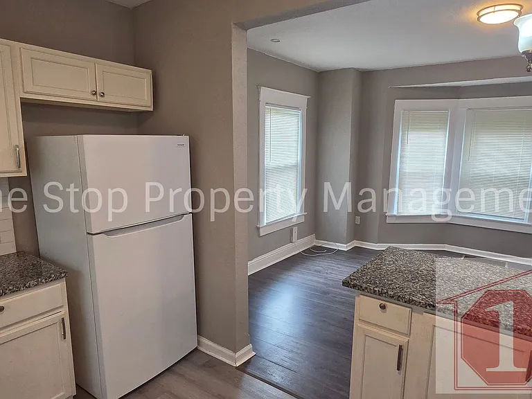 2821 Wabash Ave — Photo 13