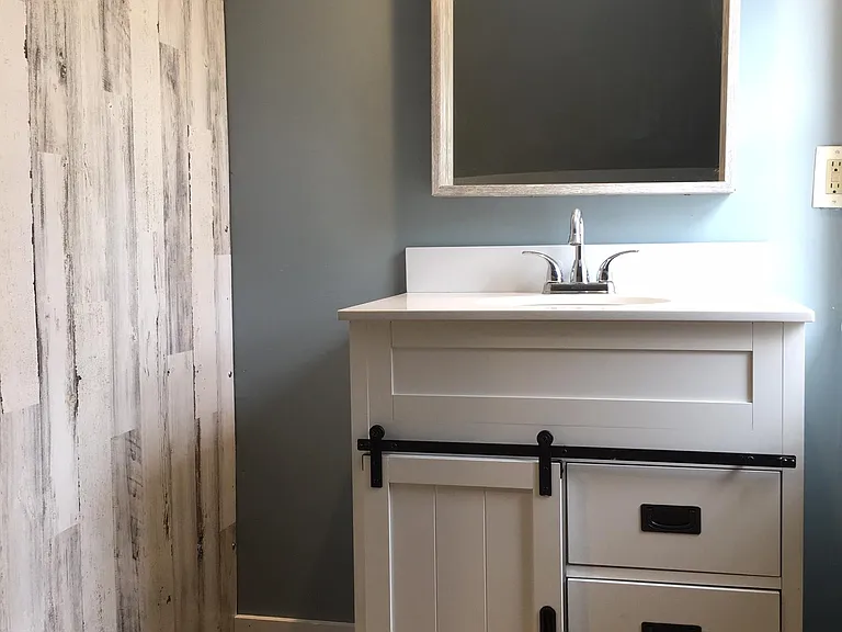 Upstairs Bath