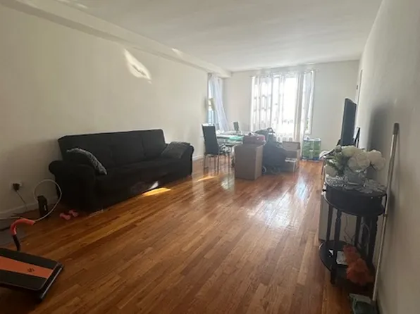 3311 Shore Parkway image 2 of 17