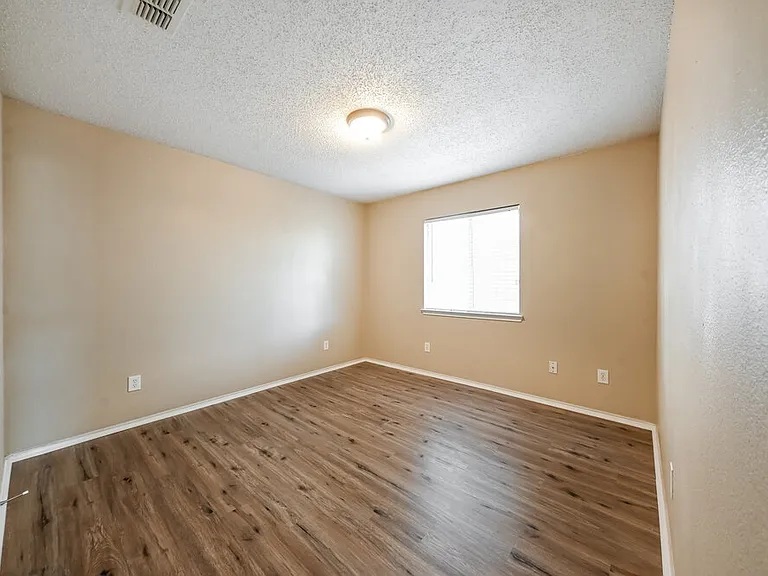 8413 Canvasback Ln — Photo 17