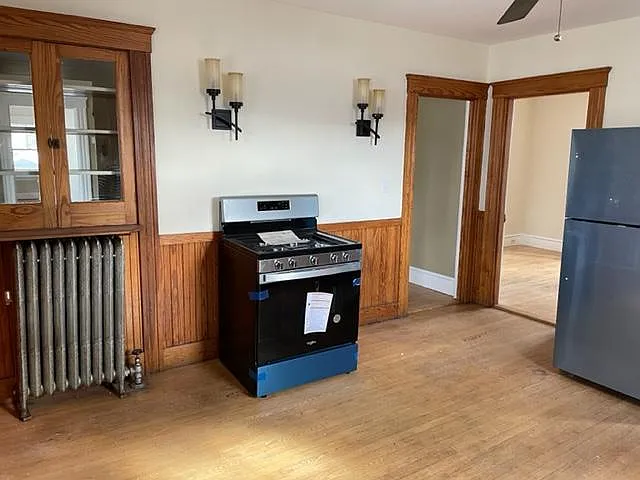 3 bed, 1600 sqft, $2,500 — Photo 1