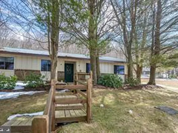 1724 Mosser Rd #11, Mc Henry, MD 21541