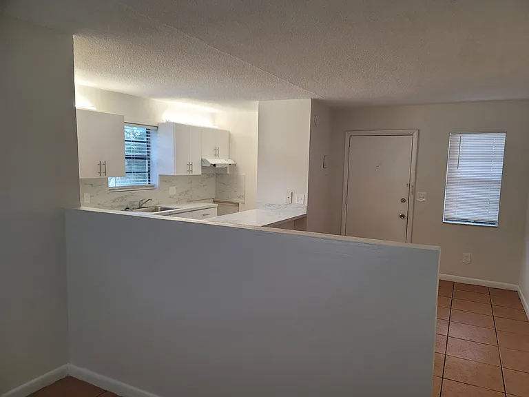 1041 SE Monterey Rd #B — Photo 8