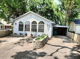 522 Circle Dr, Fox Lake, IL