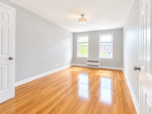 7220 Caldwell Ave, Flushing, NY 11378