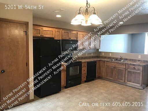 5th image of 5201 W 54th St N