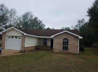 6192 Hayes Dr, Crestview, FL 32539