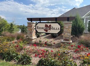 W253N5526 CRESCENT HILL DRIVE, Sussex, WI 53089