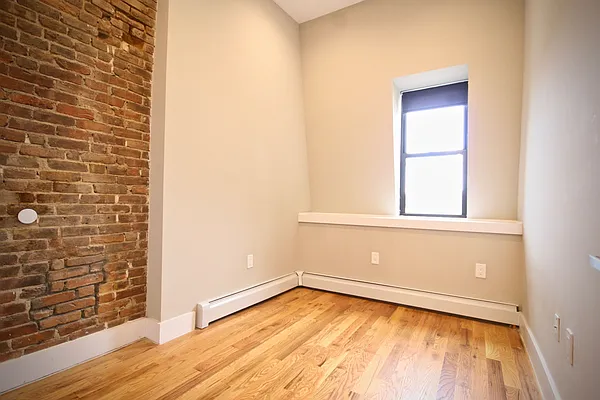 Rented by Rental Solutions Inc | media 16