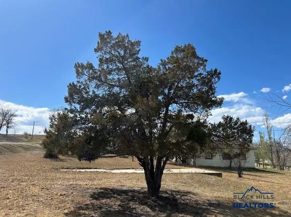 808 3rd Ave, Edgemont, SD 57735