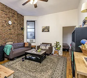 Rented by JB Mac Real Estate Inc.