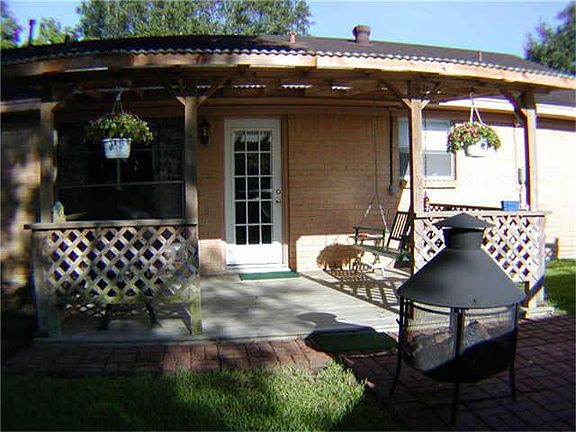 another angle of the back patio