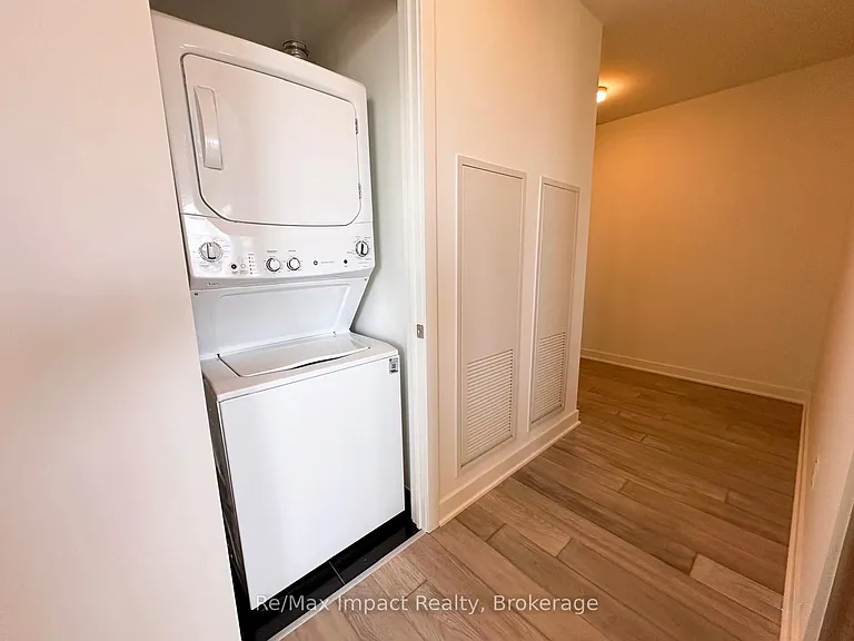 11 Yorkville Ave #4602 — Photo 23