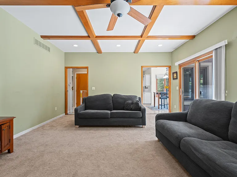254 Hunters Trl — Photo 14