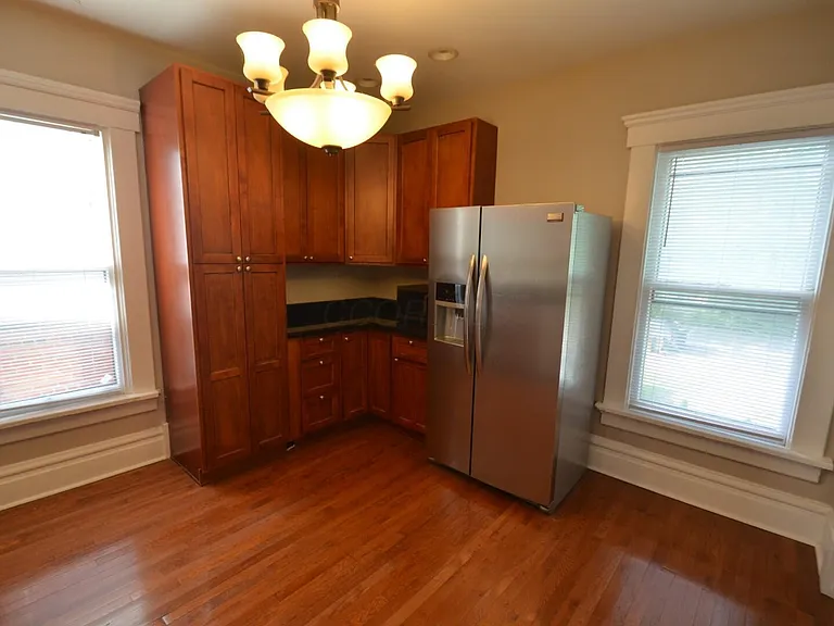 430 King Ave #B — Photo 5
