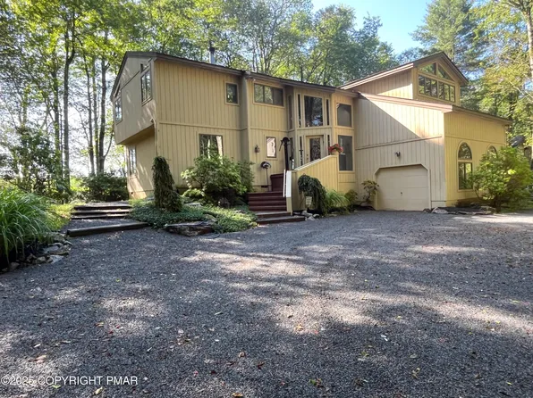 108 Blackfoot Trl, Pocono Pines, PA 18350