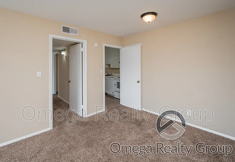 2901 18th Ave #21 — Photo 11