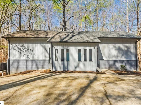 6 Villa Dr #A, Westminster, SC 29693