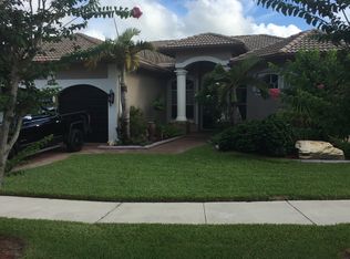 8903 NW 34th St, Cooper City, FL 33024