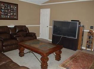 117 Charmac Rd, Versailles, KY 40383