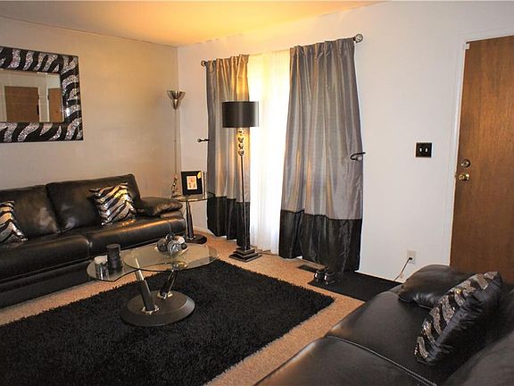 3rd image of 5919 Price Ln