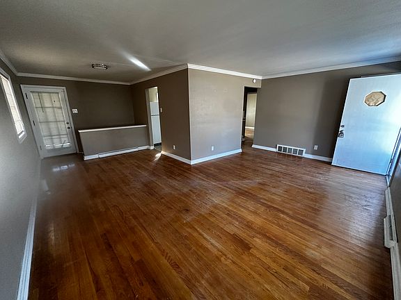 5th image of 1342 Lang Dr