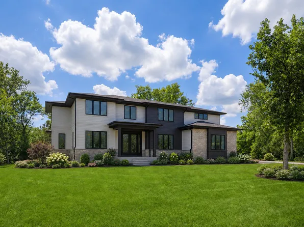 1138 S Ridge Rd, Lake Forest, IL 60045