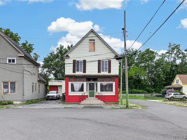 1 Warsaw St, Lackawanna, NY 14218
