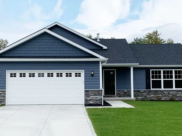 18425 Alexander Dr, Lowell, IN 46356