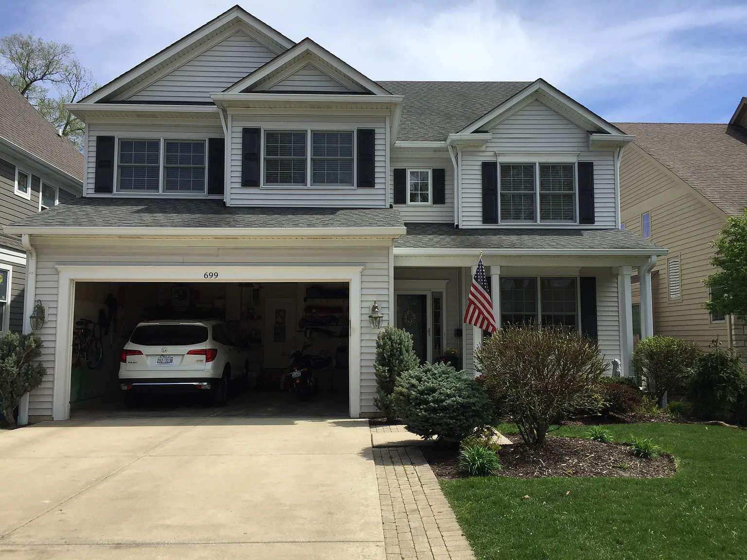699 S Parkside Ave photo 1