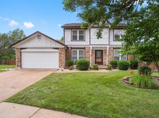 2718 Otter Creek Ct, Saint Louis, MO 63129