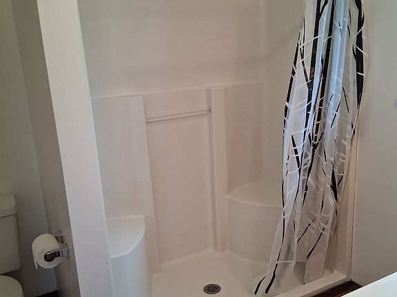 5th image of 7717 E Maxwell Ave