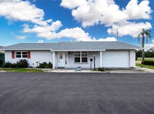 701 Reading Pl, Sun City Center, FL 33573