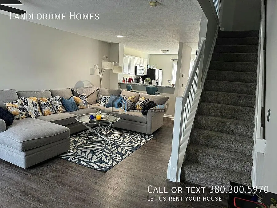 2 bed, 2.5 bath, 1632 sqft, $1,765 — Photo 3