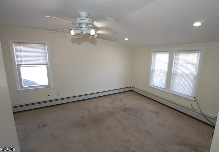 74 Alexandria Ave — Photo 17