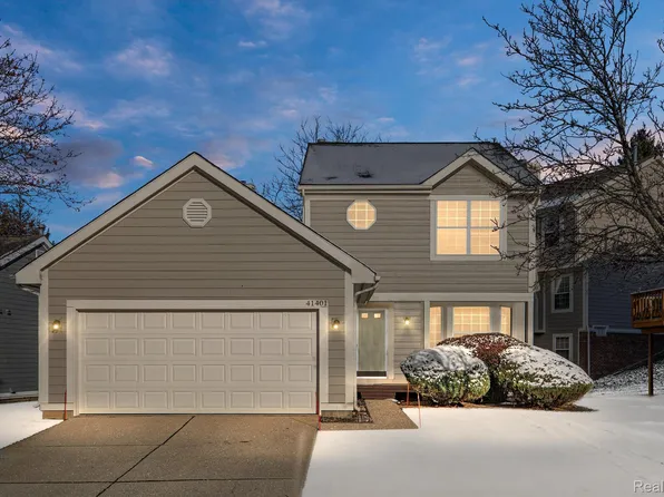 41401 Clinton Dr, Novi, MI 48377