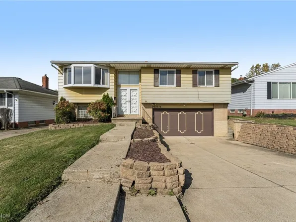 14775 Lisa Dr, Maple Heights, OH 44137