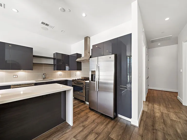 1211 Caroline St #1109 — Photo 9