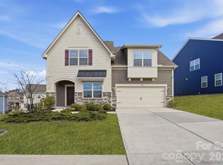1838 Grove Park Ln, Tega Cay, SC 29708