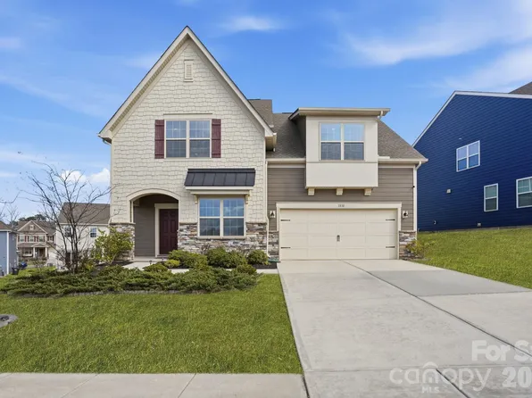 1838 Grove Park Ln, Tega Cay, SC 29708