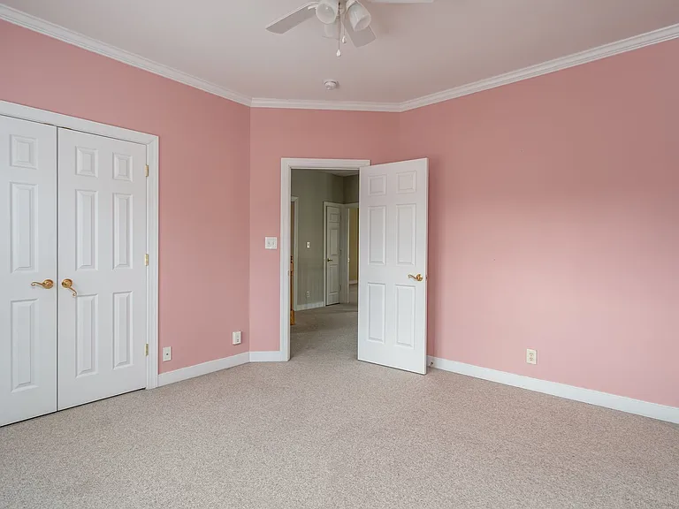 421 Suri Dr — Photo 31